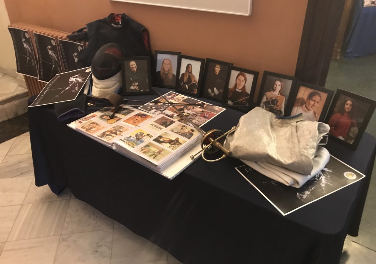 gallery-item